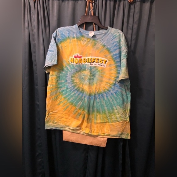 Wawa fans tie dye. (Inventory tub #1). - Picture 5 of 7